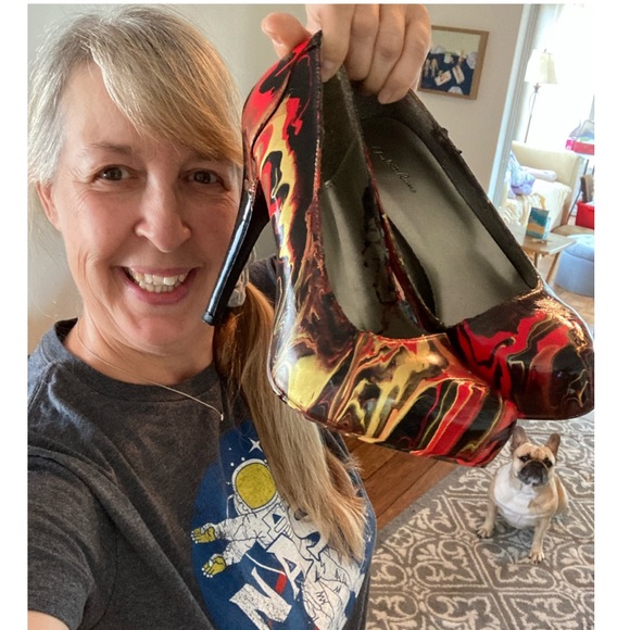 BOOKMARK MY CLOSET! Gold ⭐️ Ambassador/ Top Seller / Heart & Hustle Winner - Picture 12 of 16